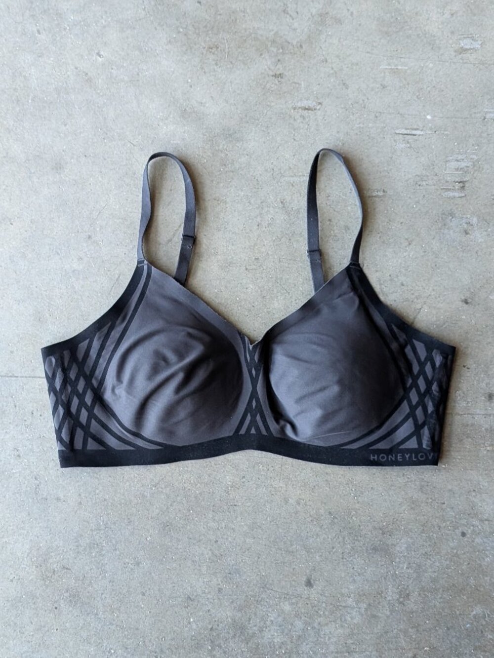 Honeylove Liftwear Silhouette Wireless Bra in Vamp Black large